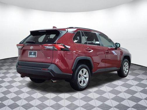 2020 Toyota RAV4 LE