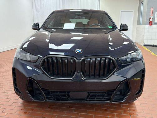 Carbon Black Metallic 2024 BMW X6 xDrive40i