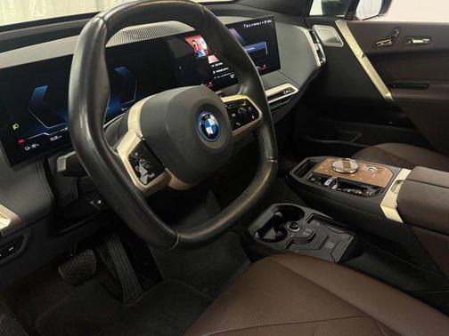 2023 BMW iX M60