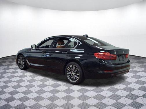 2018 BMW 530 530i