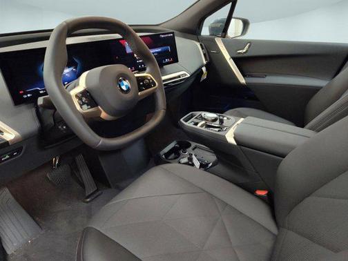 2026 BMW iX xDrive45