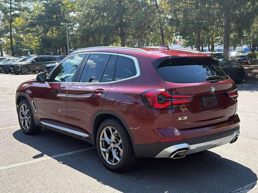 Aventurin Red Metallic 2024 BMW X3 xDrive30i
