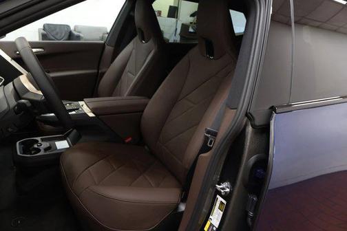 2025 BMW iX xDrive50