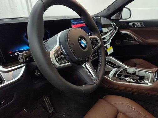 2026 BMW X6 M60i