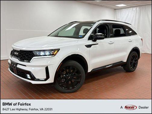 Glacial White Pearl 2023 Kia Sorento SX