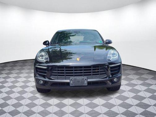 2018 Porsche Macan Base
