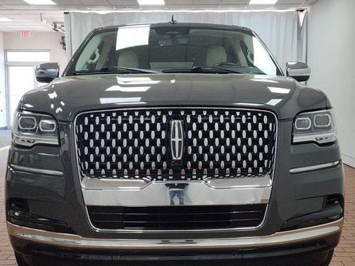 2022 Lincoln Navigator Black Label