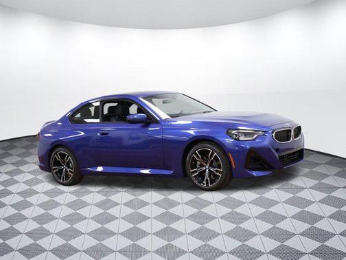 2025 BMW 230 i xDrive