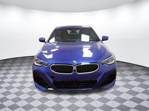 2025 BMW 230 i xDrive