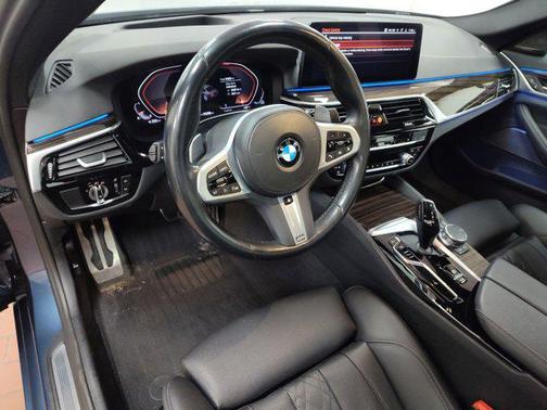 2023 BMW 530 i xDrive