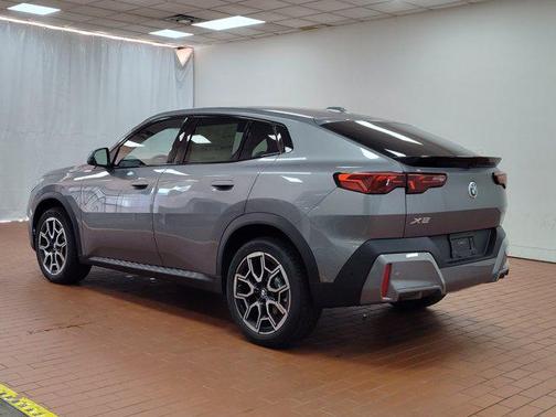2025 BMW X2 xDrive28i