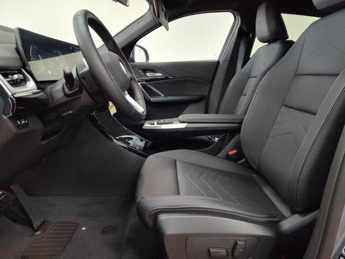 2025 BMW X2 xDrive28i