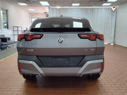 2025 BMW X2 xDrive28i
