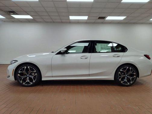 2026 BMW 330 xDrive NA