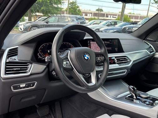 Black Sapphire Metallic 2023 BMW X5 xDrive40i