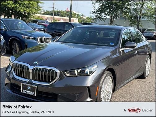 Dark Graphite Metallic 2025 BMW 530 xDrive