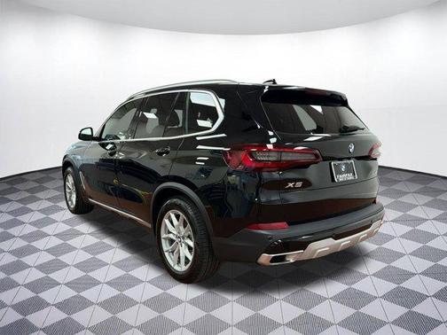 Jet Black 2023 BMW X5 xDrive40i