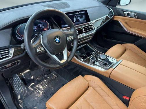 Jet Black 2023 BMW X5 xDrive40i