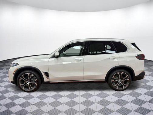 Alpine White 2026 BMW X5 xDrive40i