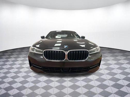 Dark Graphite Metallic 2023 BMW 530 i xDrive