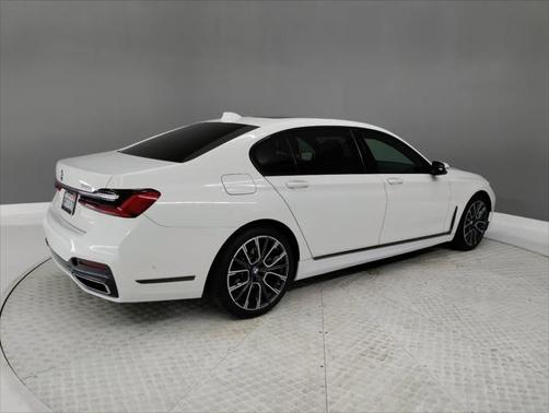 Alpine White 2020 BMW 740 740i Sedan