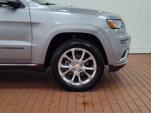 2020 Jeep Grand Cherokee Summit