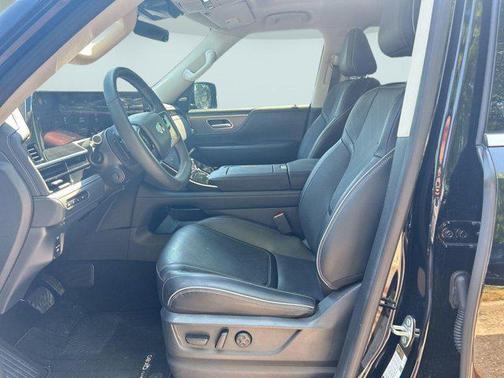 Black Obsidian 2025 INFINITI QX80 Luxe