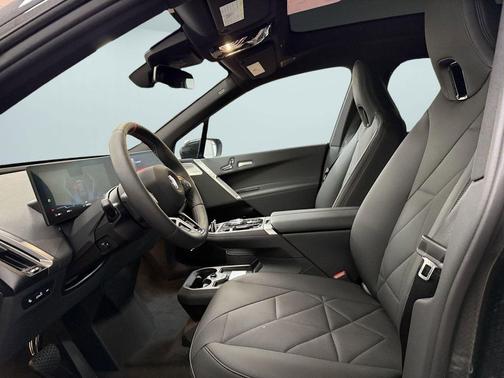 Black Sapphire Metallic 2025 BMW iX M60