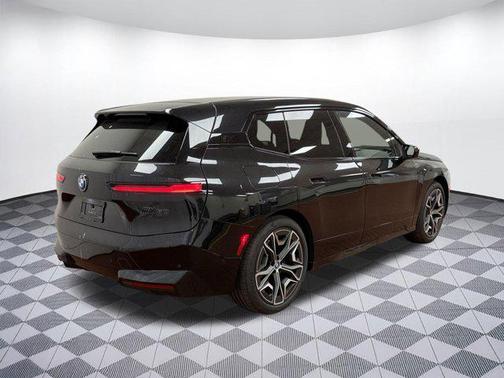 2025 BMW iX M60