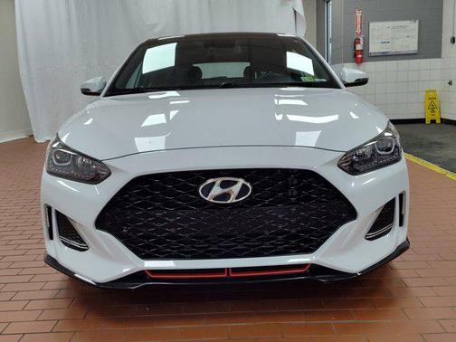 2020 Hyundai Veloster Base