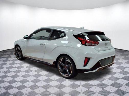 2020 Hyundai Veloster Base