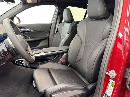 Vegas Red Metallic 2026 BMW X2 xDrive28i
