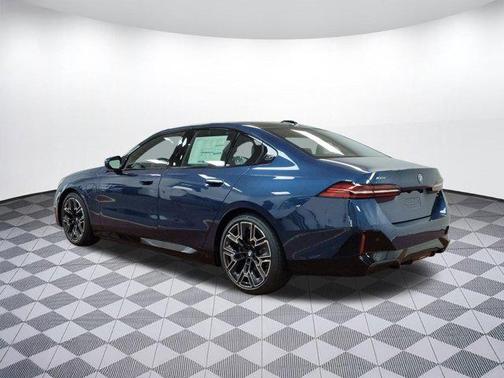 2026 BMW 550e 550e xDrive