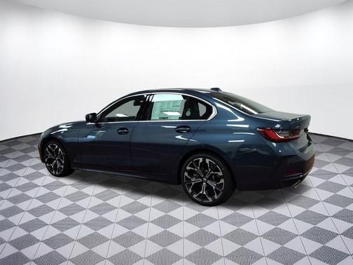 Arctic Race Blue Metallic 2026 BMW 330 xDrive NA