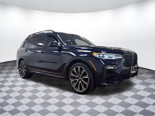 2021 BMW X7 M50i