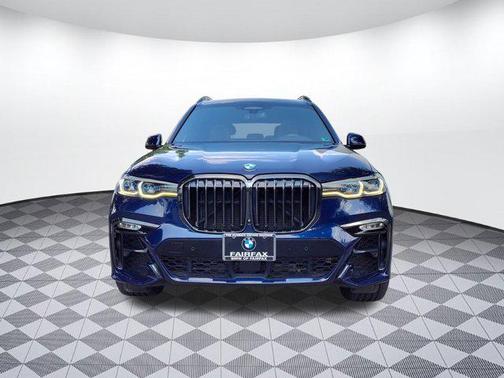 2021 BMW X7 M50i