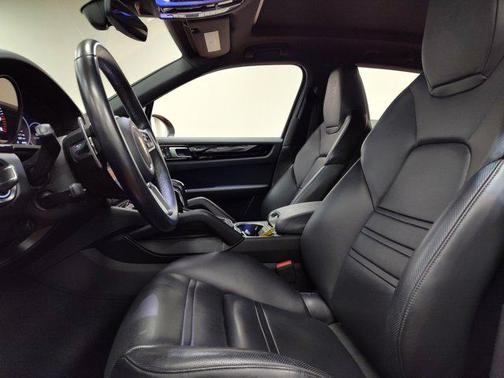 2019 Porsche Cayenne Base