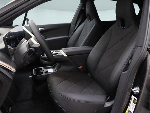 2025 BMW iX xDrive50