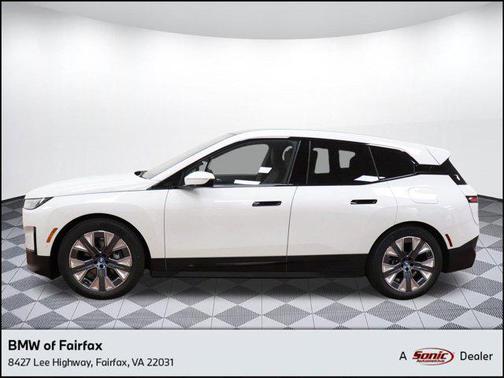 2025 BMW iX xDrive50