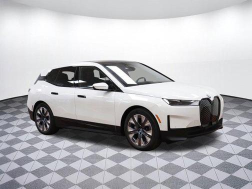 2025 BMW iX xDrive50