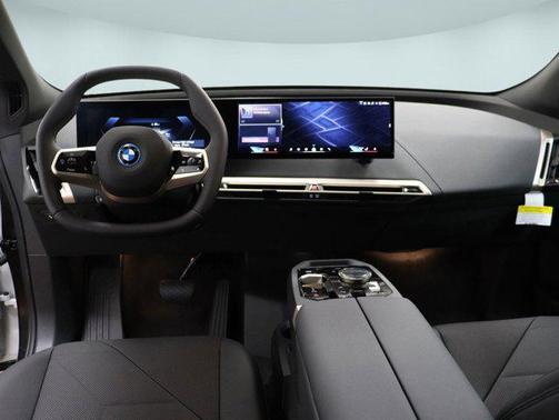 2025 BMW iX xDrive50