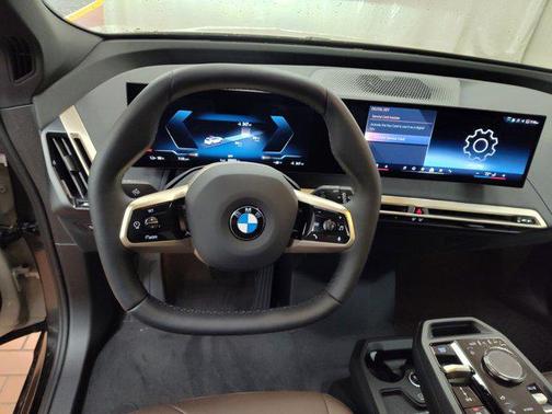 2026 BMW iX xDrive60