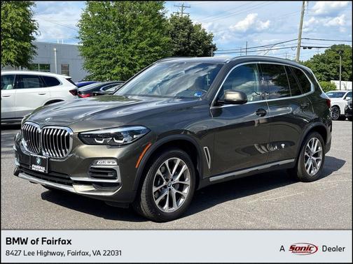 Manhattan Green Metallic 2021 BMW X5 xDrive40i
