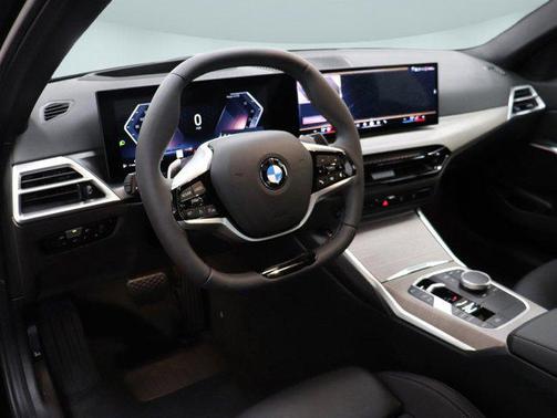 2025 BMW 330 i xDrive