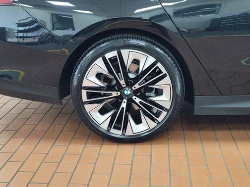 2024 BMW 530 i xDrive