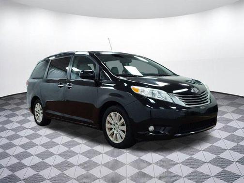 2013 Toyota Sienna XLE