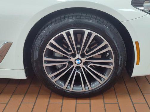 2020 BMW 530 xDrive