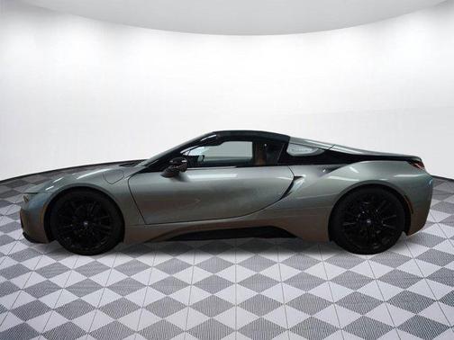 2019 BMW i8 Roadster