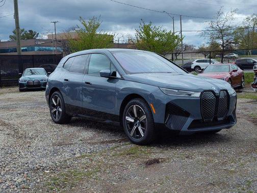 2025 BMW iX xDrive50