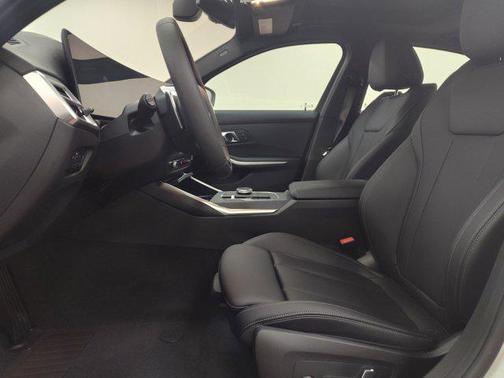 2025 BMW 330 i xDrive